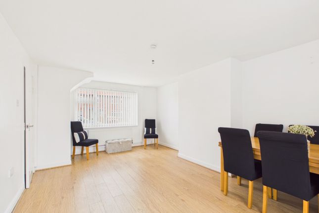 10, Arden Road, Beverley photo 3