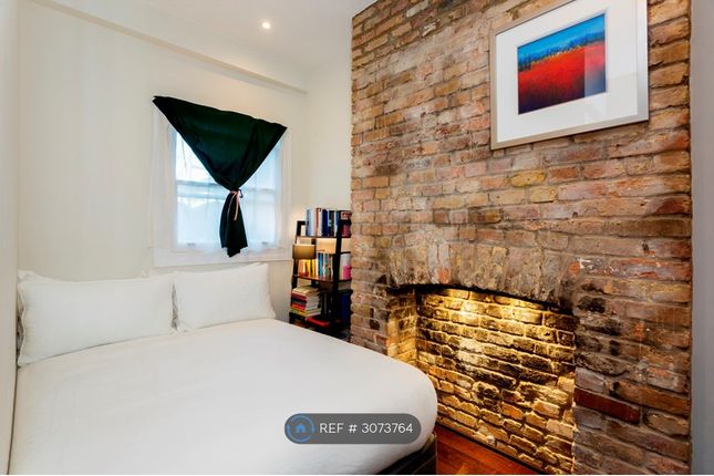 Flat A  Ground Floor, London photo 2