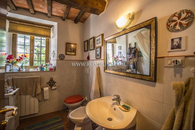 Town house for sale in Caprese Michelangelo, Tuscany, Italy