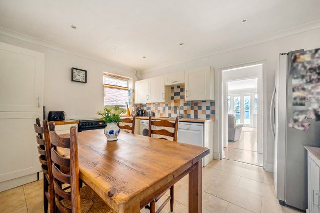 51, Oxted Green, Godalming photo 3