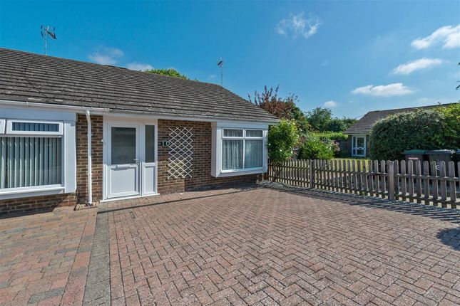 2-bed house on 10, Foxdown Close, Canterbury, £260,000