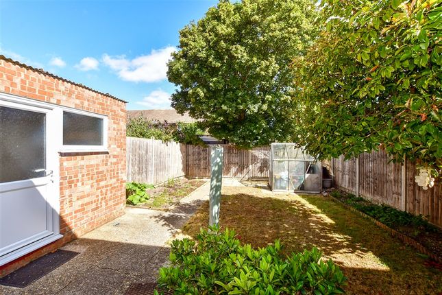 Hooks Lane, Havant photo 2