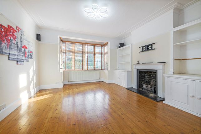 134, Broomwood Road, London photo 3
