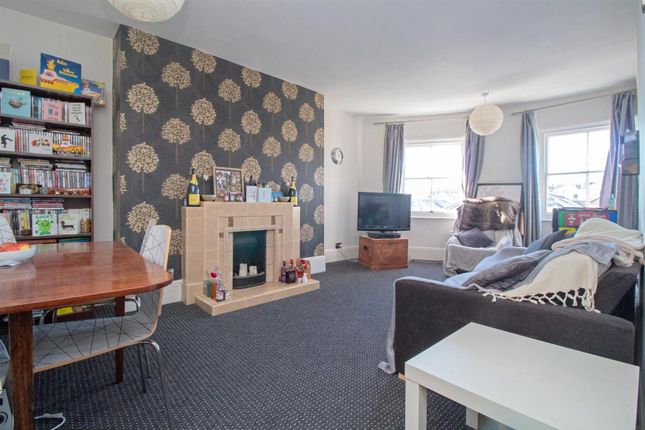 Flat 4, 22, Lansdowne Place, Hove photo 2