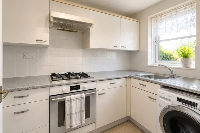 59, Century Avenue, Milton Keynes photo 3