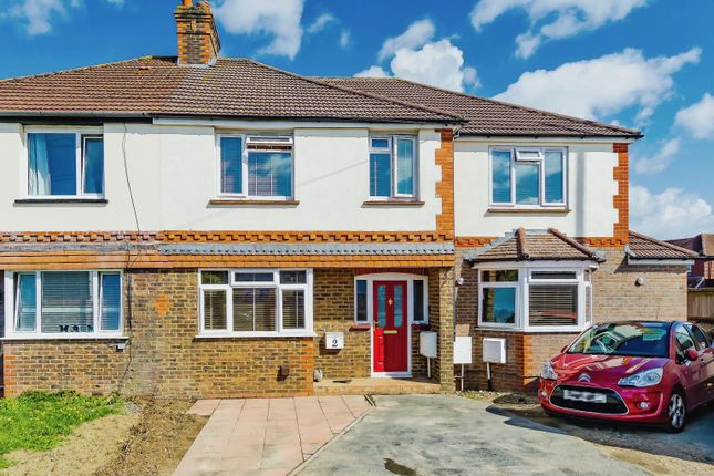 Thumbnail Terraced house for sale in Tollgate Avenue, Redhill
