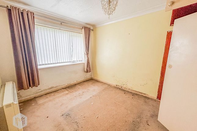 217 Pole Lane Court, Bury photo 4