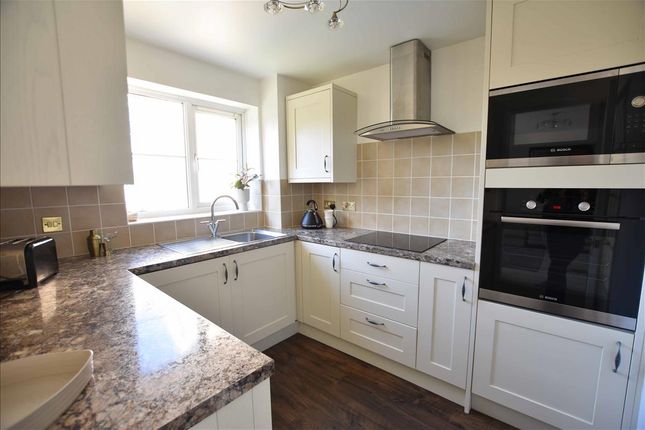 Flat for sale in Redford Close, Feltham