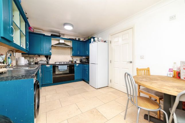 83, Bronte Avenue, HITCHIN photo 4