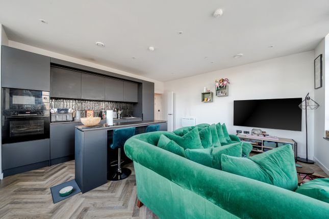 Flat Three Zero Five, Cream, Haxby Road photo 4