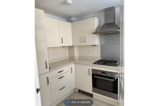 Hilary Bevins Close, HighamOnTheHill, Nuneaton photo 2
