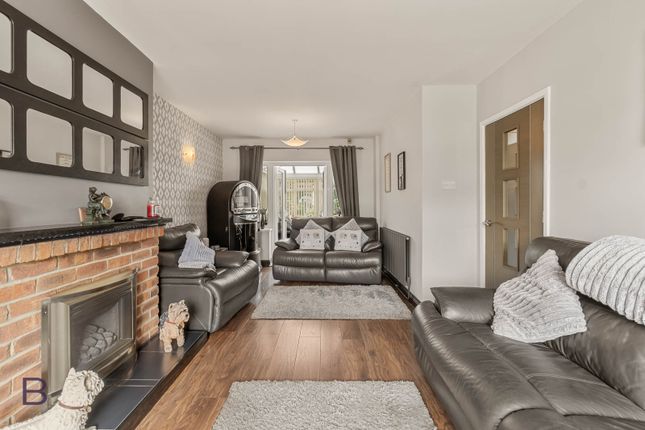 90, Raeburn Drive, Bradford photo 4