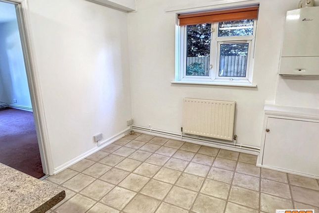 3 Victoria Court, 19 Beach Road, Hayling Island photo 5