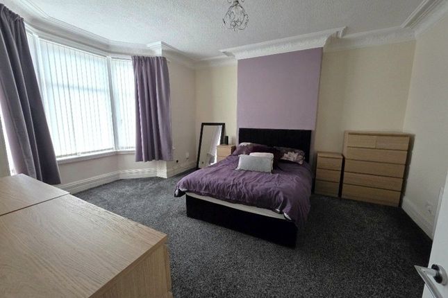 167 St. Vincent Street, South Shields photo 4