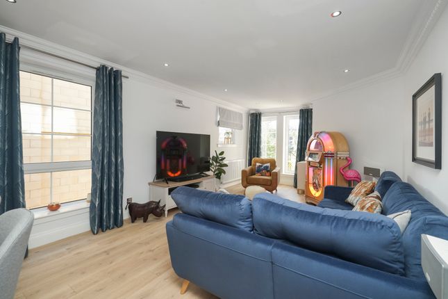 Thumbnail Flat for sale in 14B/13, Riversdale Crescent, Murrayfield, Edinburgh