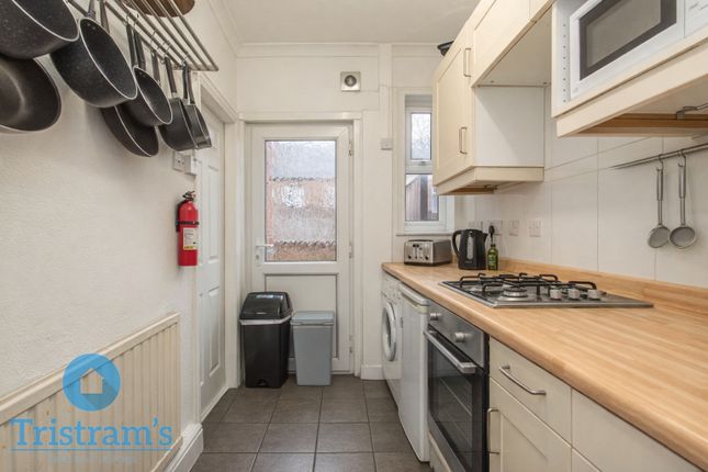 13, Elmsthorpe Avenue, Nottingham photo 4