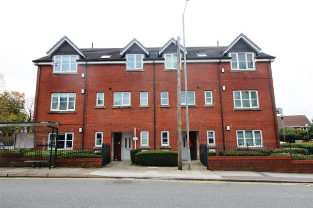 Flat to rent in Trinity Place, Church Street, Westhoughton