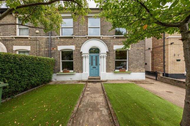 Hampton Road, E7