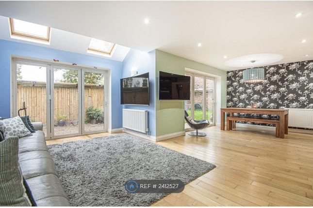 Open Plan Living Space Wired For Multimedia