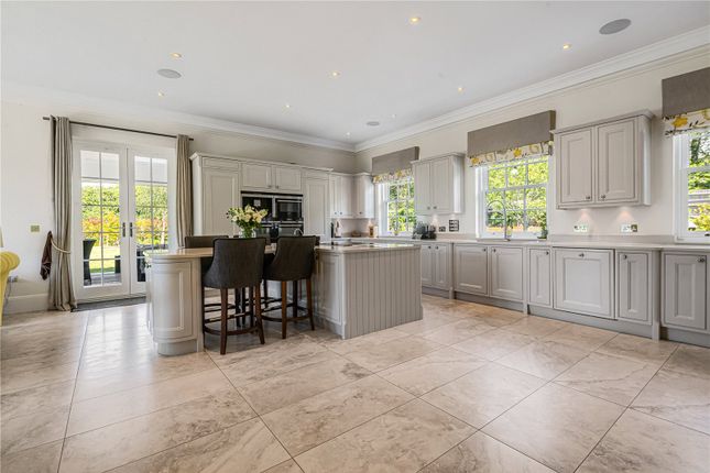 5, Kinsbrook, Horsham photo 4