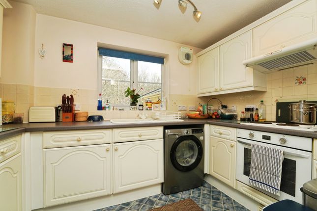 21, Ward Road, Cheltenham photo 3