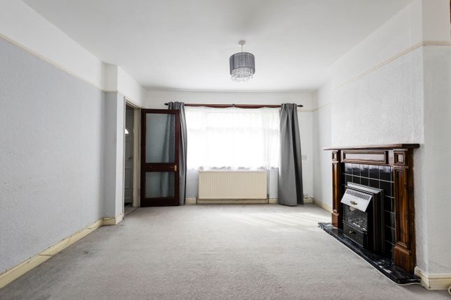 11, Goldsmith Avenue, London photo 2