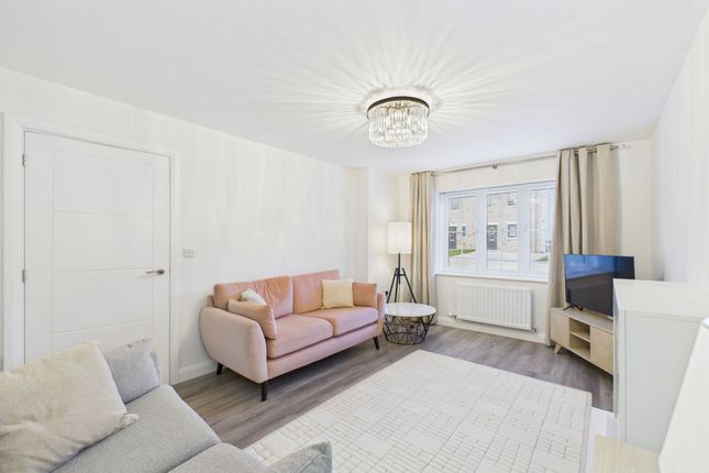 14 Meadow Walk, Workington photo 3