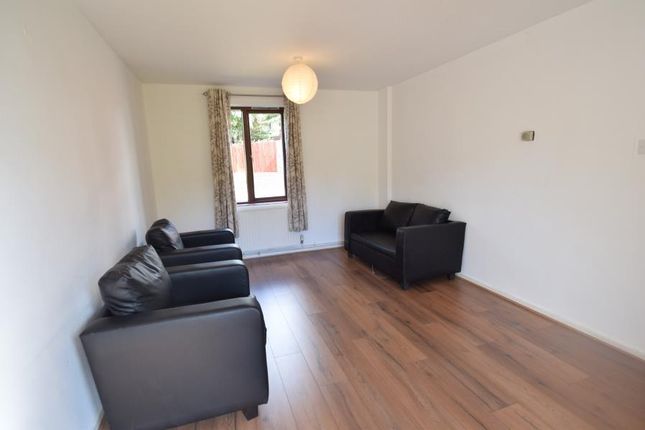 Thumbnail Property to rent in Westcroft Close, London