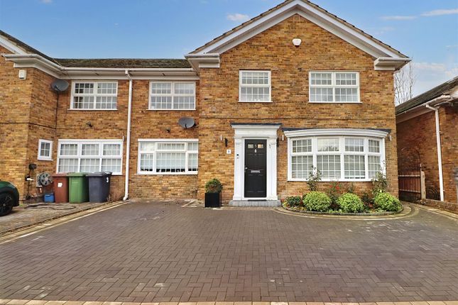 End terrace house for sale in Cavendish Crescent, Elstree, Borehamwood