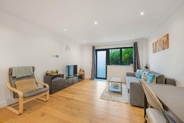 Flat 16 Berkeley Court, 48, Masons Hill, Bromley photo 4