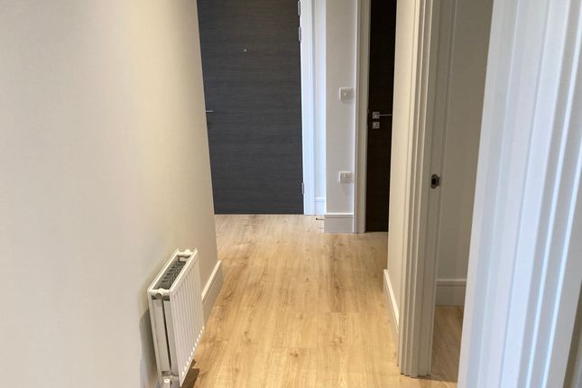 Flat to rent in Very Near North End Road Area, Wembley Park