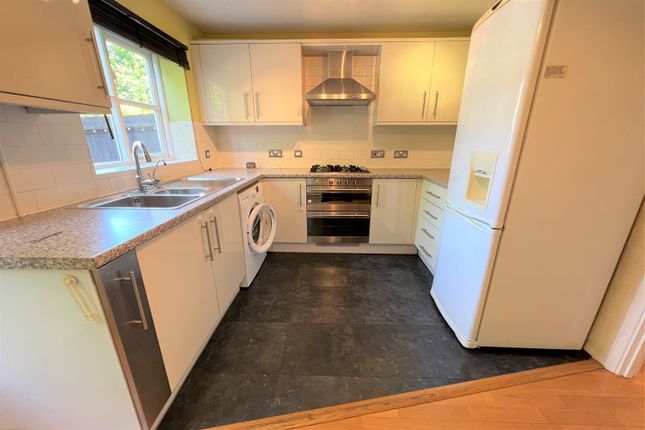 46 Richard House Drive, Beckton, London photo 4