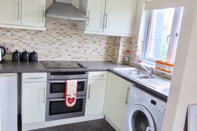 Flat for sale in High Street, Langley, Slough
