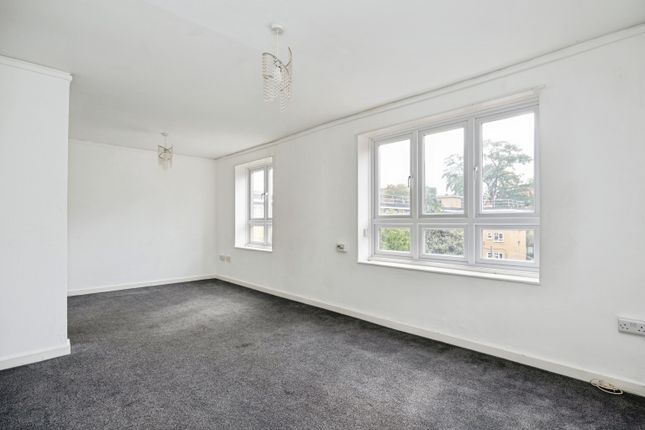 Flat 21, Devonshire Hall, Frampton Park Road, London photo 3