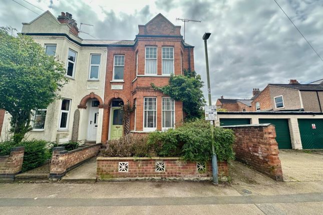 Thumbnail Terraced house for sale in Manor Road, Rugby