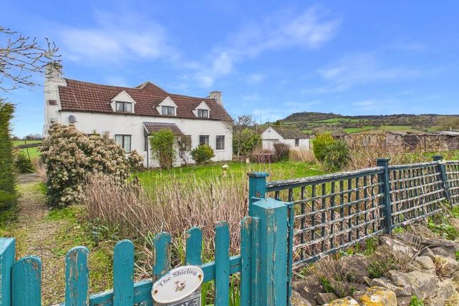 3-bed house on The Shieling,, Standish, Gloucestershire, £375,000