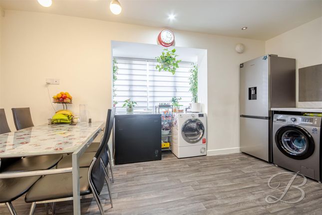 2, Sandy Grove, Mansfield photo 2