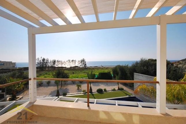 Villa for sale in Sea Caves, Paphos, Cyprus
