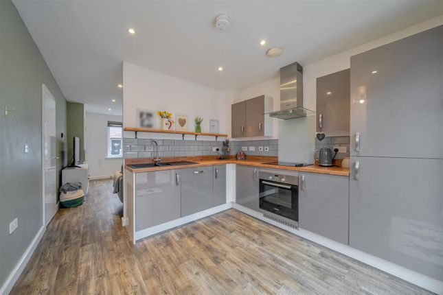37, Jacksons Meadow, Alcester photo 3
