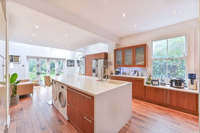 Shooters Hill Road, Blackheath photo 4