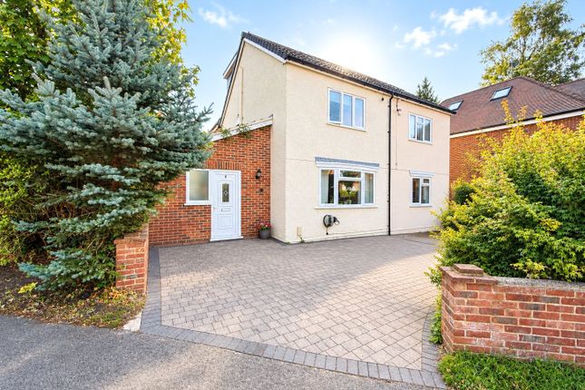 4-bed semi-detached on Grant Road, Berkshire, £650,000