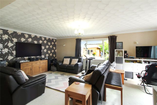 46, Fairfield Gardens, Essex photo 2