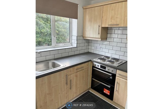 2-bed flat on Duke Street, Bamber Bridge, Preston, £785/mo