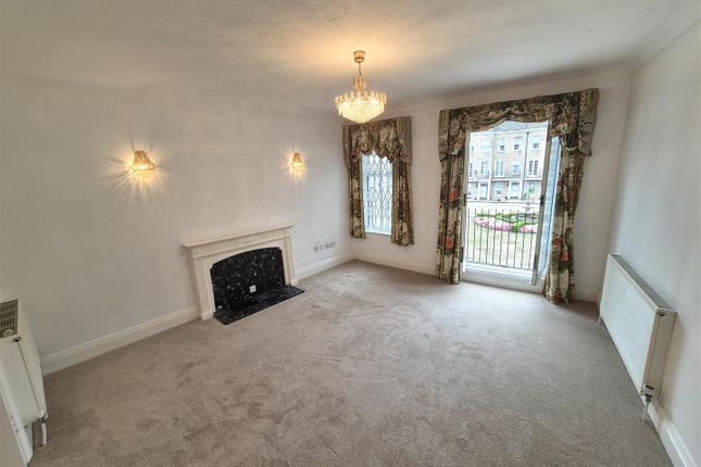 18 Holly Lodge, 41 Lindsay Road, Poole photo 2