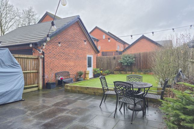41 Horsepool Avenue, Markfield photo 4
