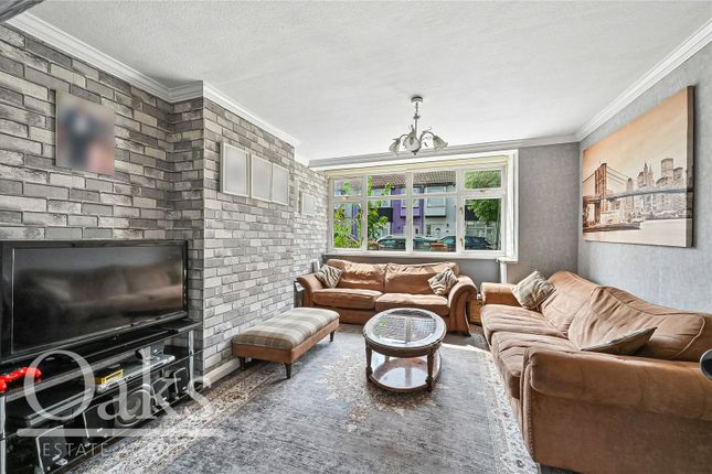 82, Alderton Road, Surrey photo 2