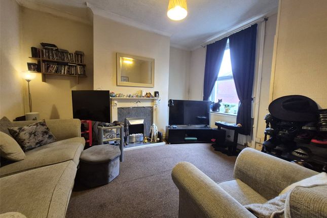 53, Oak Street, Oldham photo 2
