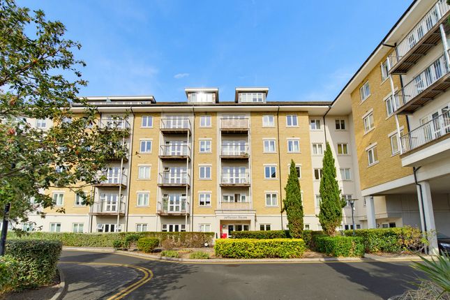 Park Lodge Avenue, West Drayton photo 2