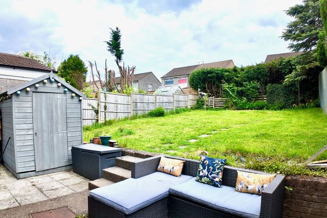 14 St. Davids Road, Hengoed photo 4
