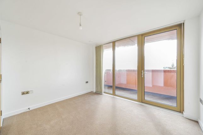 Flat for sale in Portway House, 2A Ossory Road, London